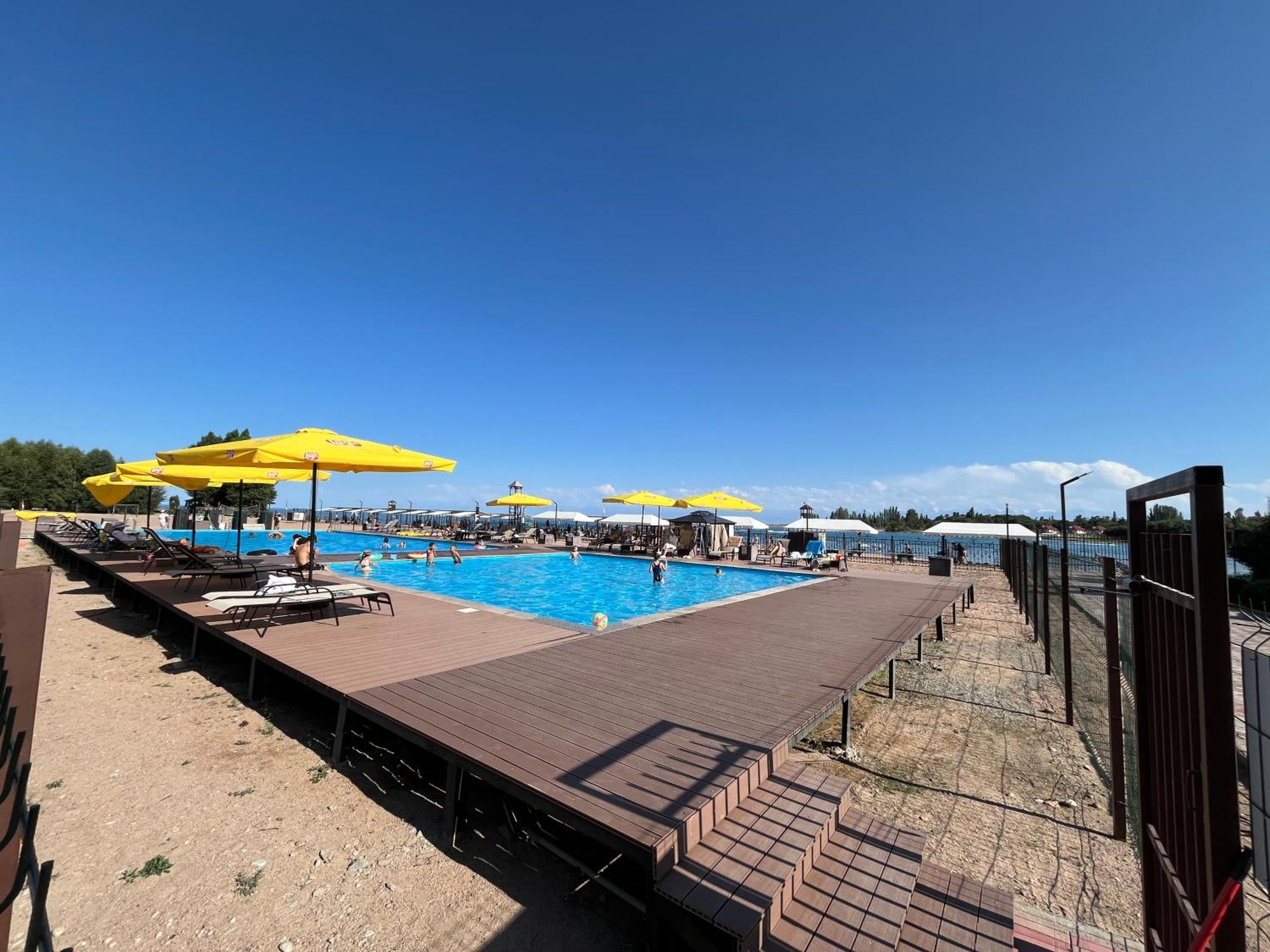Deluxe Royal Beach Chok-Tal Екстер'єр фото